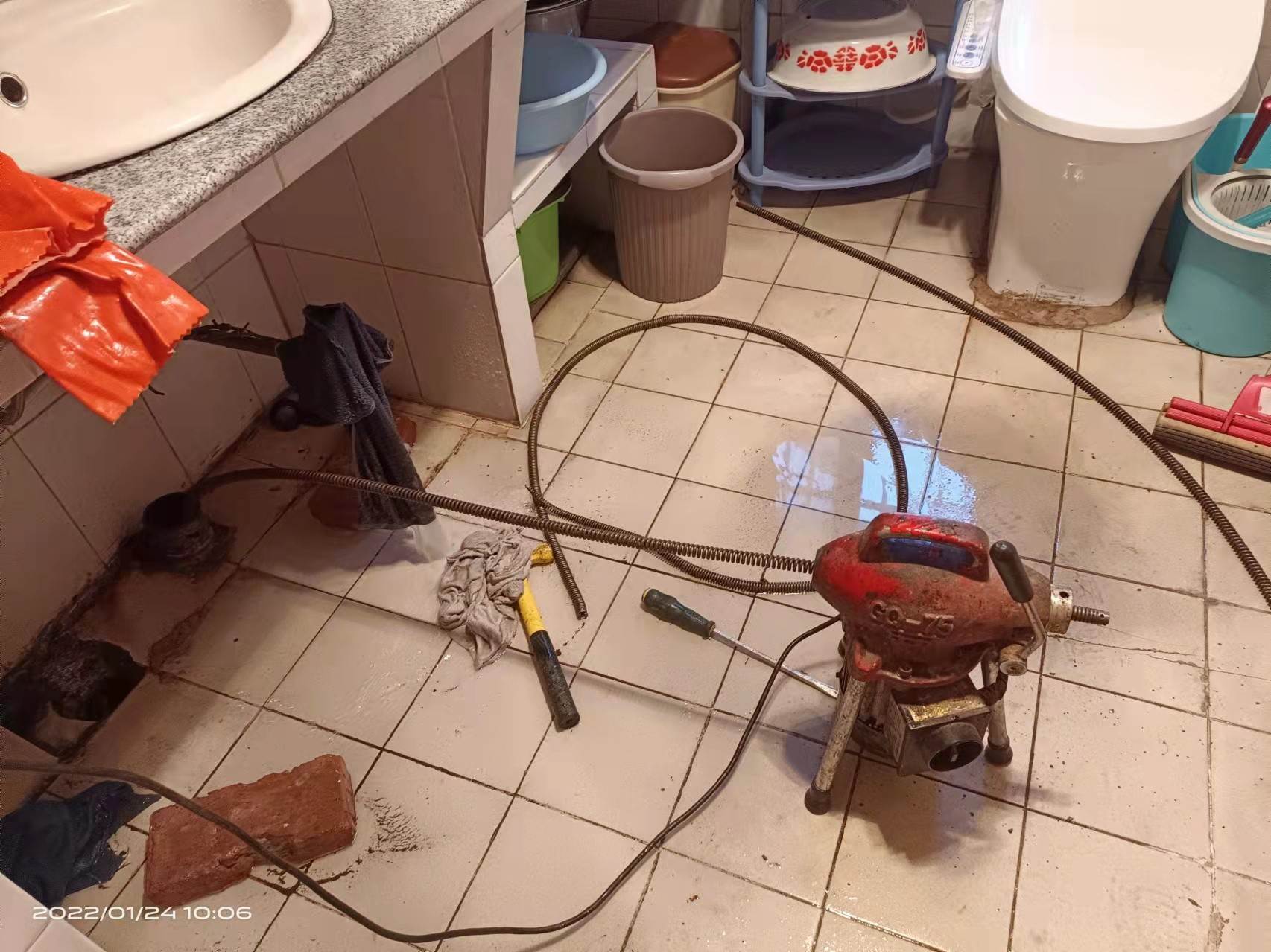 额敏疏通厨房下水道，地漏疏通