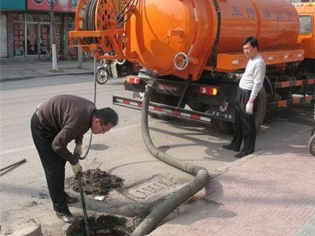 额敏清掏化粪池，健康生活从这里开始