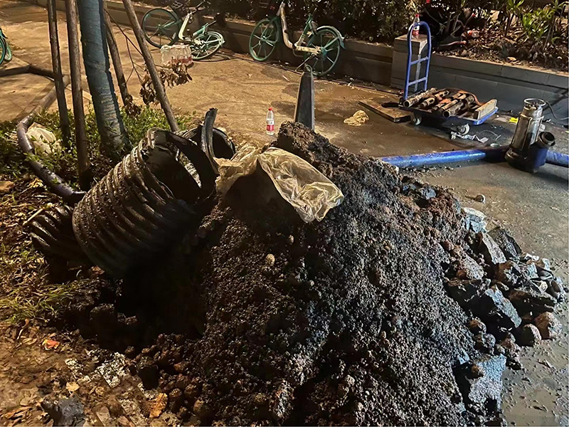 额敏本地下水道疏通师傅，不通不收费【距您500米】